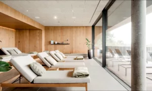 Soundsuit_music-for-hotels_Loxone-Campus_750x450